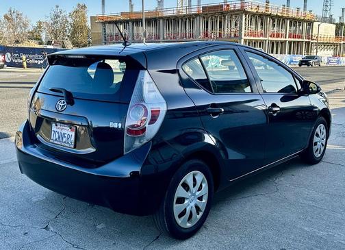 2013 Toyota Prius c Two