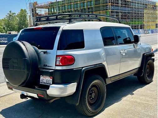 SILVER 2007 Toyota FJ Cruiser Base