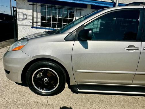 2007 Toyota Sienna LE