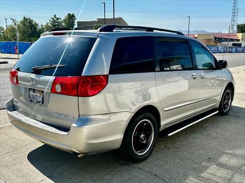 2007 Toyota Sienna LE