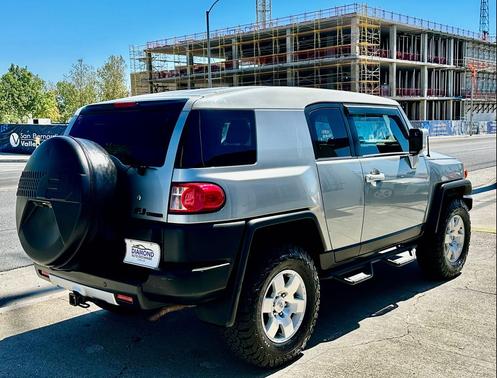 2010 Toyota FJ Cruiser Base