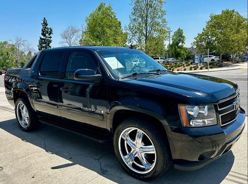 Black 2008 Chevrolet Avalanche 1500 LT