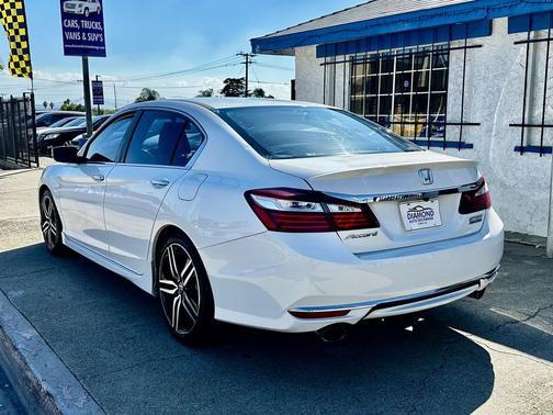 2017 Honda Accord Sport SE