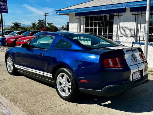 2010 Ford Mustang Base