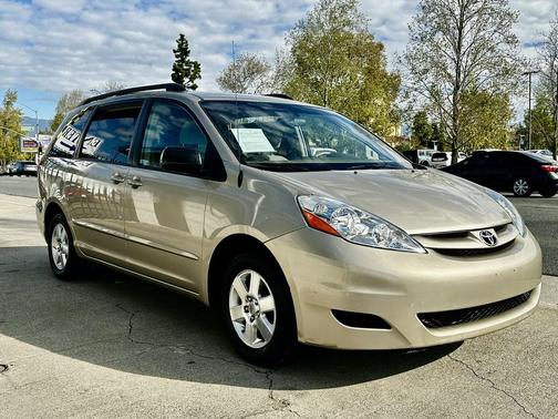 2006 Toyota Sienna LE