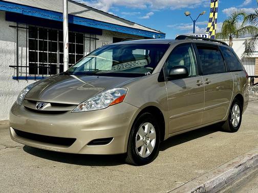 2006 Toyota Sienna LE