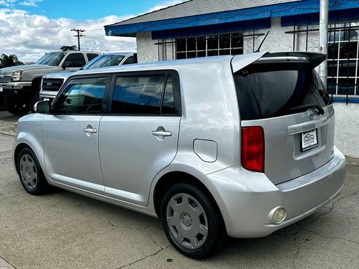 SILVER 2009 Scion xB Base