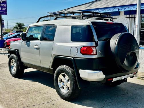 2010 Toyota FJ Cruiser Base