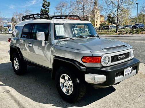2010 Toyota FJ Cruiser Base