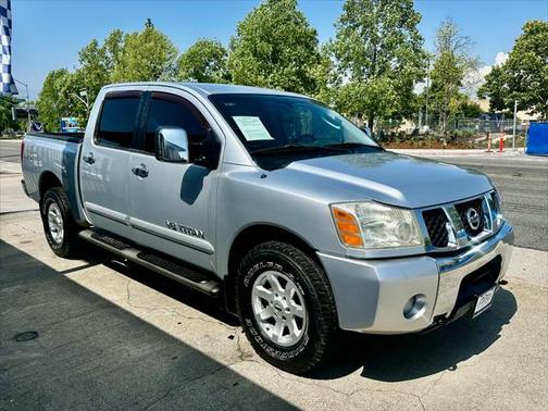 2005 Nissan Titan LE Crew Cab