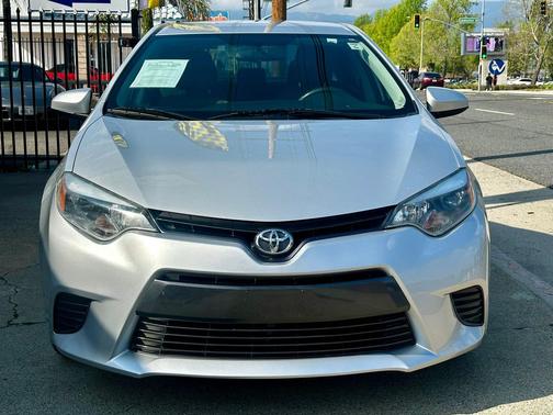 SILVER 2016 Toyota Corolla LE
