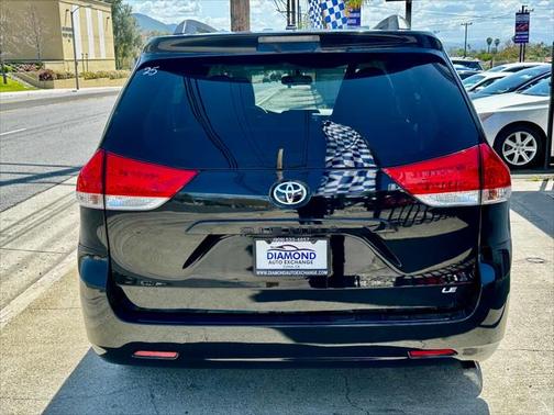 2011 Toyota Sienna LE