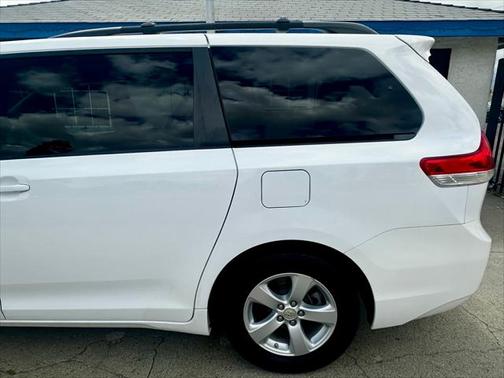 2012 Toyota Sienna LE