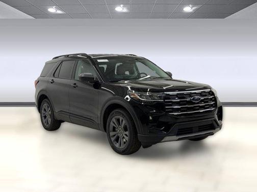 Agate Black Metallic 2026 Ford Explorer Active