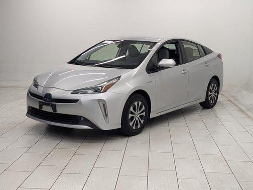 2019 Toyota Prius LE