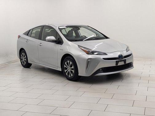 2019 Toyota Prius LE