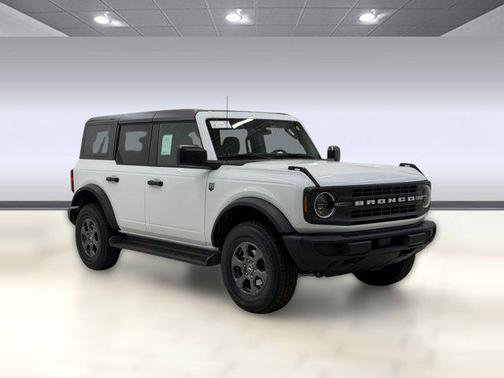 Oxford White 2026 Ford Bronco Big Bend