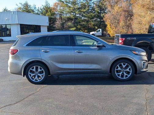 2019 Kia Sorento SX