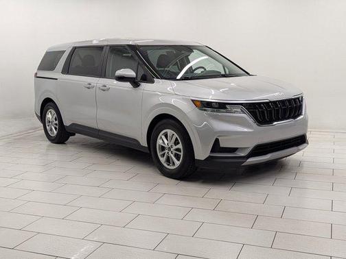 2022 Kia Carnival LXS