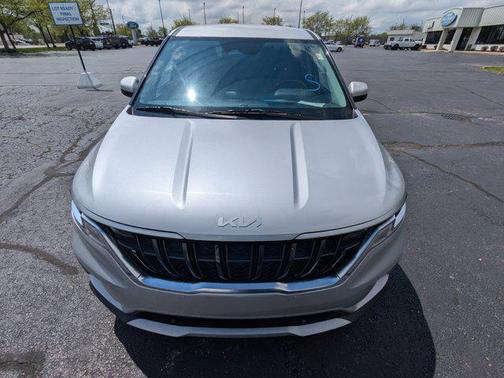 2022 Kia Carnival LXS