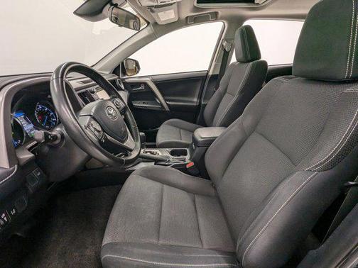 2018 Toyota RAV4 Hybrid LE