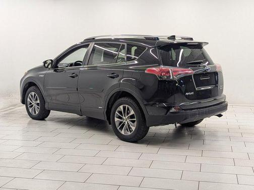 2018 Toyota RAV4 Hybrid LE