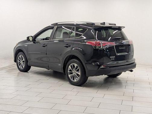 2018 Toyota RAV4 Hybrid LE