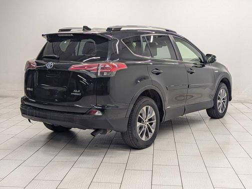 2018 Toyota RAV4 Hybrid LE