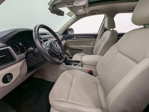 2020 Volkswagen Atlas 3.6L SE w/Technology