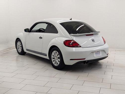 2018 Volkswagen Beetle 2.0T S
