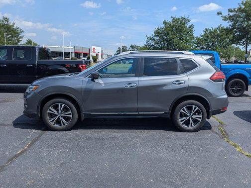 2017 Nissan Rogue SL