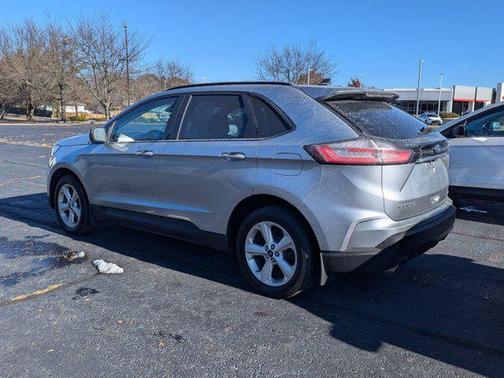 2020 Ford Edge SE