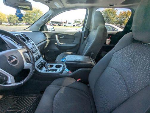 2011 GMC Acadia SLE