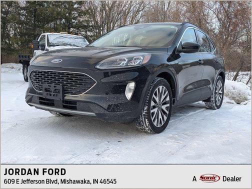 2022 Ford Escape Titanium