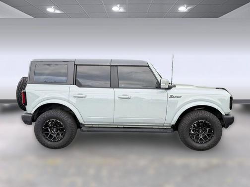 Cactus Gray 2023 Ford Bronco Outer Banks