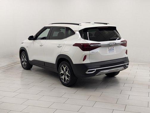 2022 Kia Seltos EX