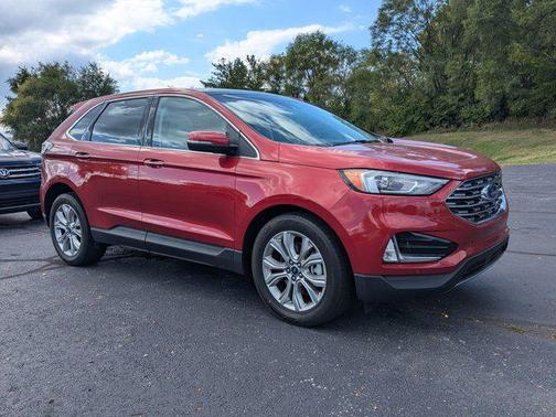 2020 Ford Edge Titanium