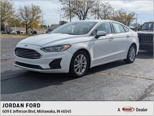 2020 Ford Fusion SE