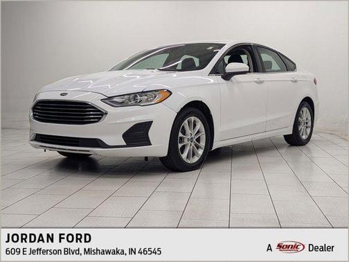 2020 Ford Fusion SE