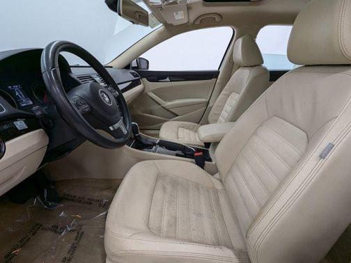 2014 Volkswagen Passat 2.0L TDI DSG SEL Premium