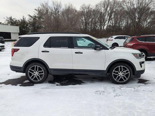 2019 Ford Explorer Sport