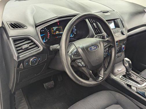 2018 Ford Edge SE