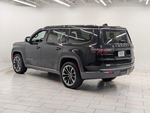 2022 Jeep Wagoneer Series III 4x4