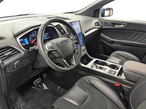 2021 Ford Edge ST