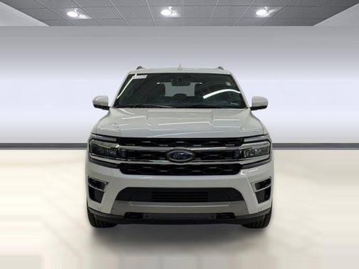Star White Metallic Tri-Coat 2022 Ford Expedition Max Limited