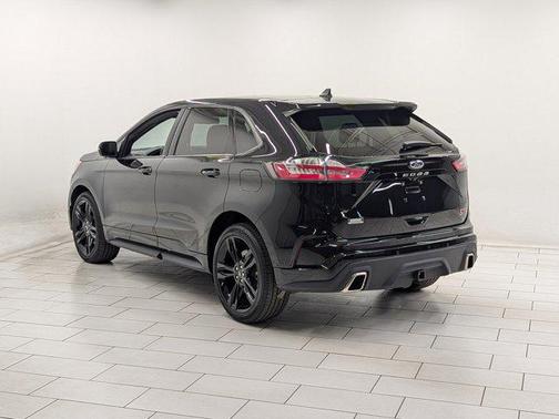 2022 Ford Edge ST