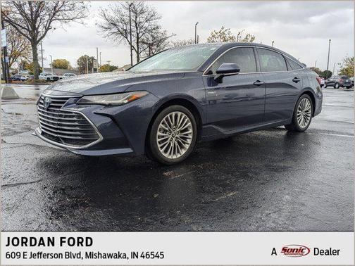 2019 Toyota Avalon Hybrid Limited