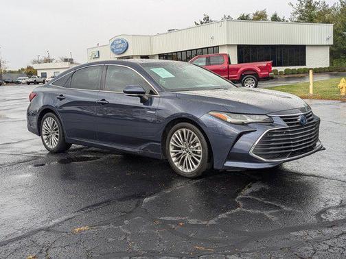 2019 Toyota Avalon Hybrid Limited