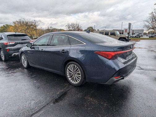 2019 Toyota Avalon Hybrid Limited