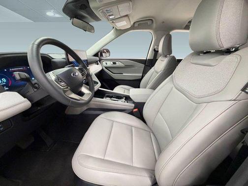 Space White Metallic 2026 Ford Explorer Active